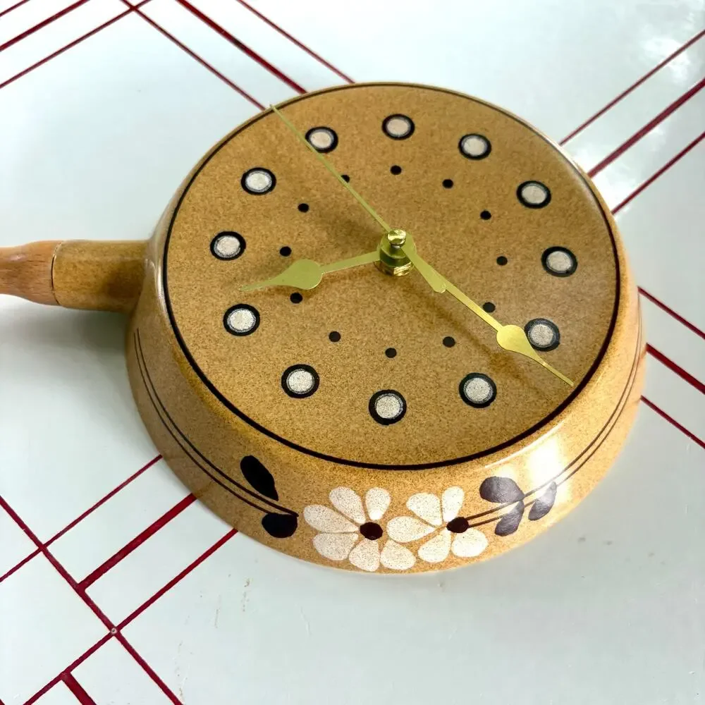 Vintage Frying Pan Wall Clock Ceramic Kitchen Decor Retro Floral